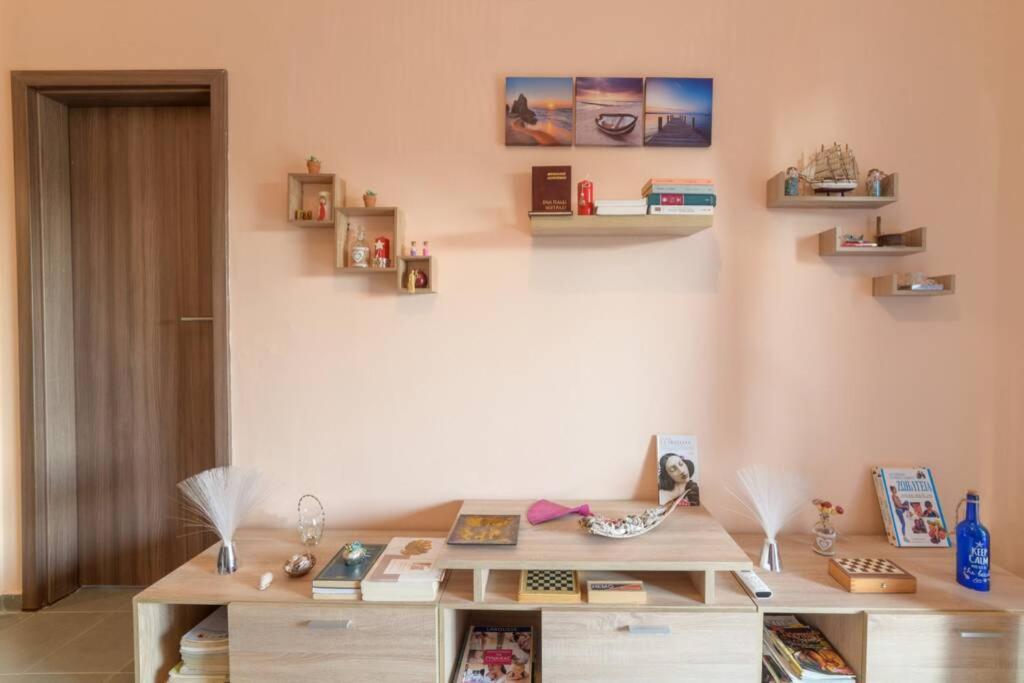 Bright Newly Renovated Apt Near Beach & Center+Ac Anemomylos Eksteriør billede